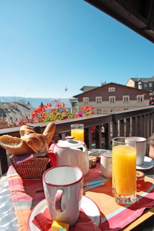 Hotel Le Grand Tetras Font-Romeu-Odeillo-Via الغرفة الصورة