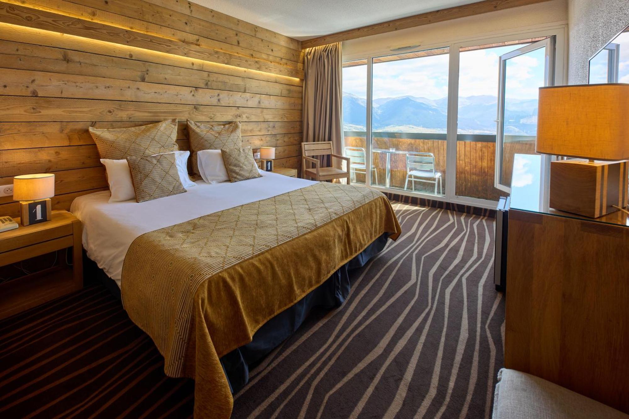 Hotel Le Grand Tetras Font-Romeu-Odeillo-Via المظهر الخارجي الصورة