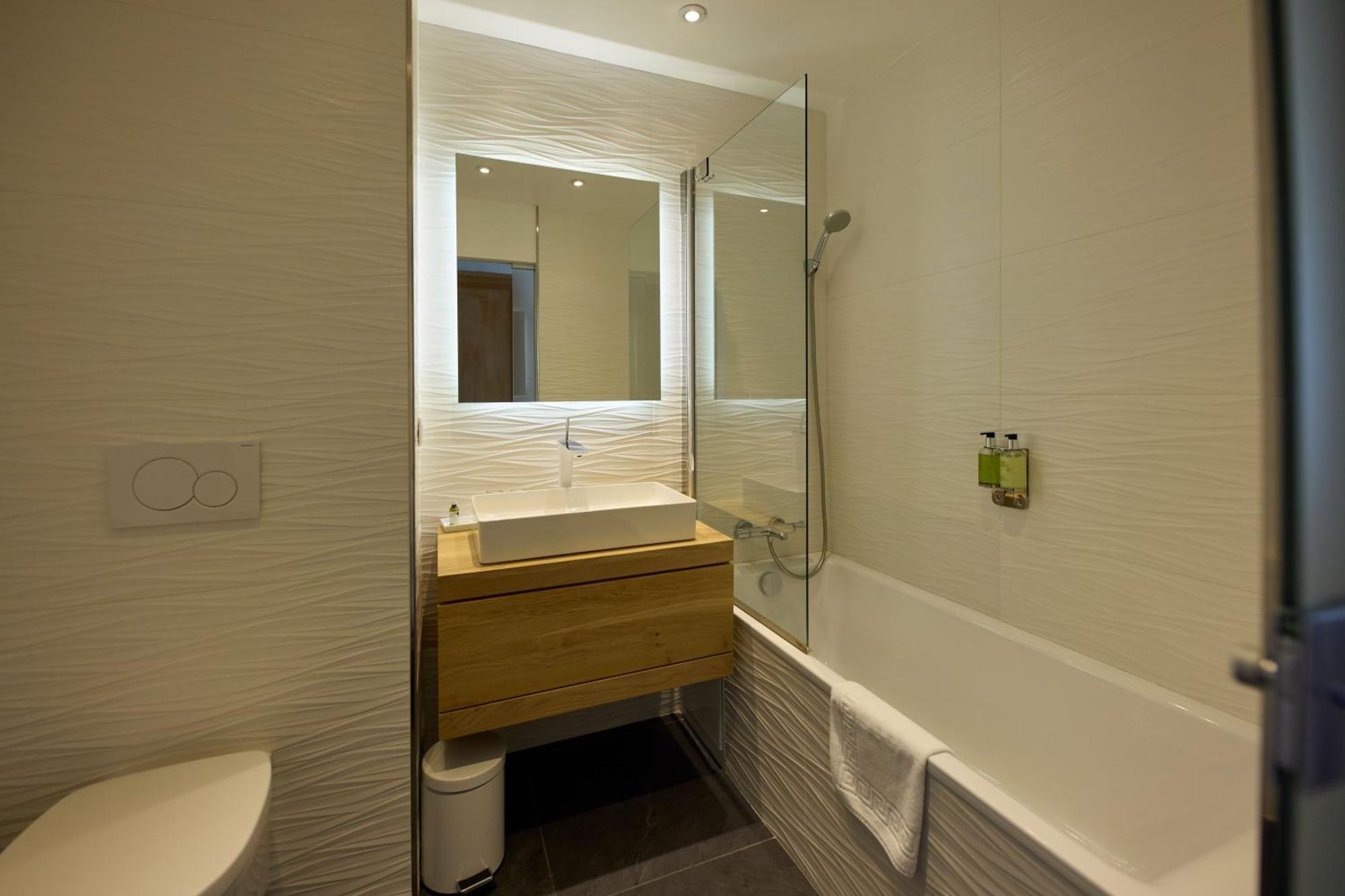 Hotel Le Grand Tetras Font-Romeu-Odeillo-Via المظهر الخارجي الصورة