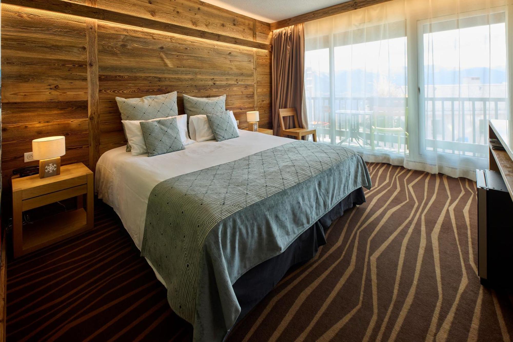 Hotel Le Grand Tetras Font-Romeu-Odeillo-Via المظهر الخارجي الصورة