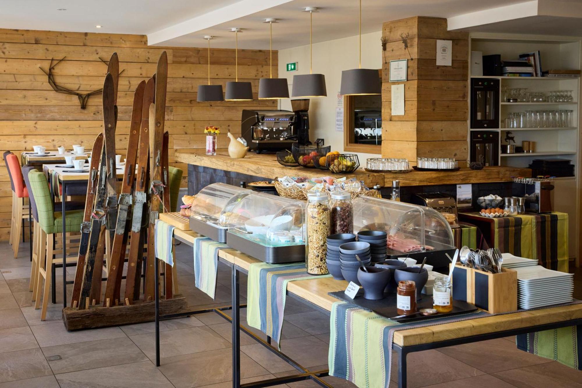 Hotel Le Grand Tetras Font-Romeu-Odeillo-Via المظهر الخارجي الصورة