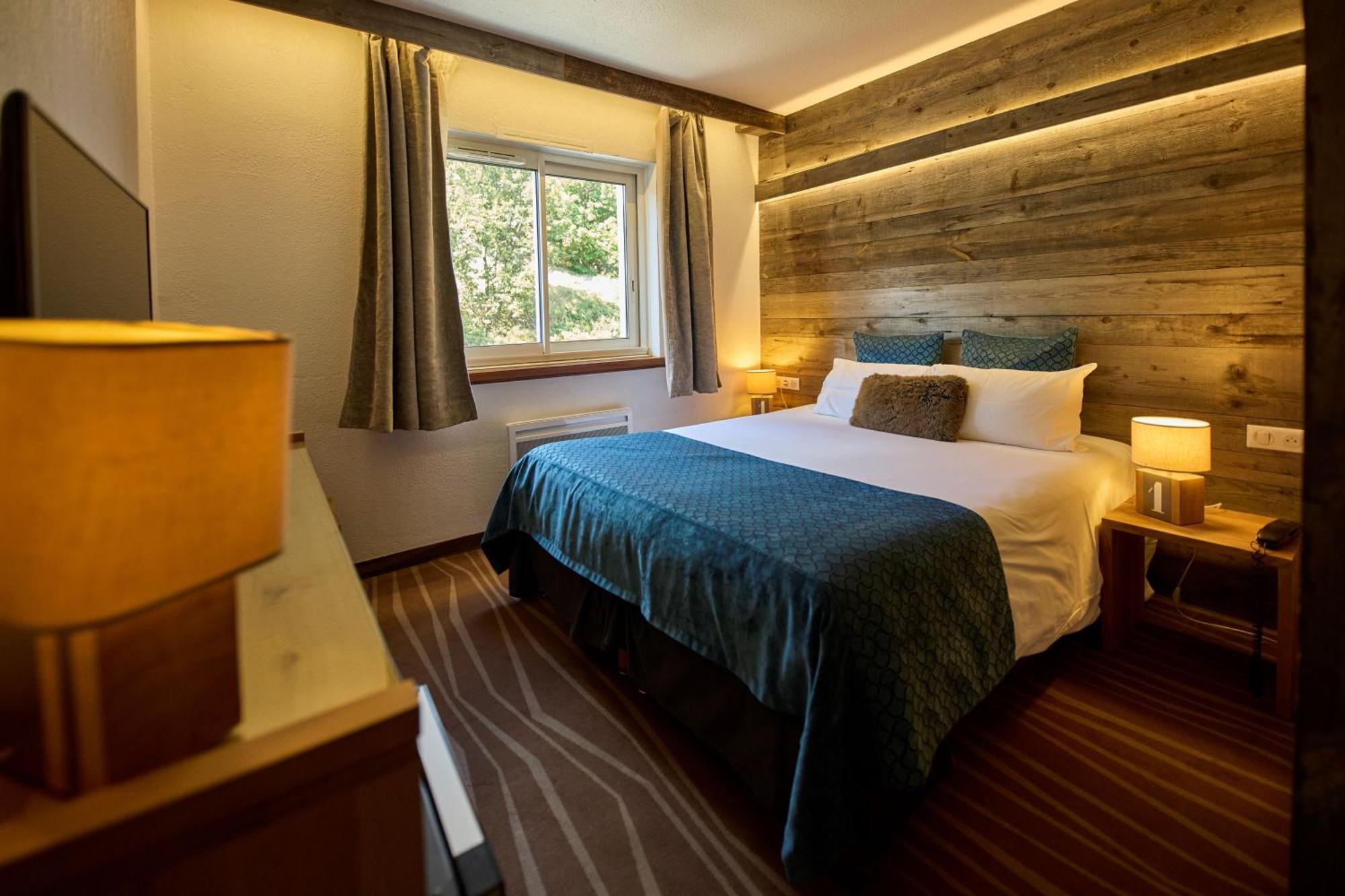 Hotel Le Grand Tetras Font-Romeu-Odeillo-Via المظهر الخارجي الصورة